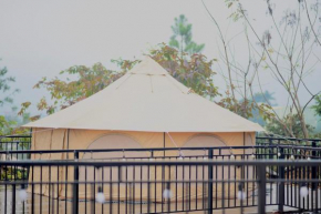 Đồi Gió Retreat
